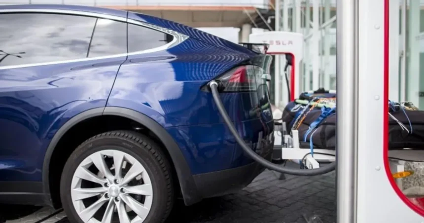 Podiel elektromobilov na nových vozidlách rastie