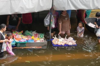 Povodne v Bangkoku si doposiaľ vyžiadali mnoho obetí