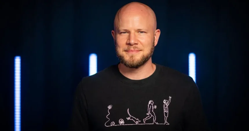Prečo veríme chemtrails a plochej Zemi? Vedátor vysvetľuje zlyhania v boji s hoaxmi