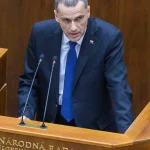 Premiér použil štvavé výroky, ktoré vyvolali vlnu kritiky