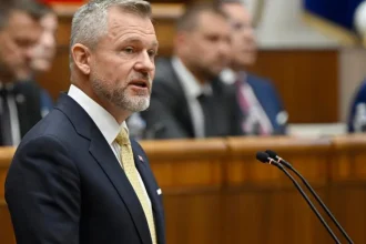 Prezident zjavne zabúda na svoje predsedníctvo v Hlase