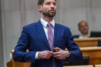 PS: Transakčná daň sa má zrušiť čo najskôr a pre všetkých. Úpravy nepomôžu