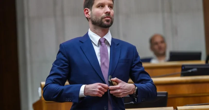 PS: Transakčná daň sa má zrušiť čo najskôr a pre všetkých. Úpravy nepomôžu