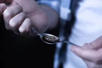 Roky brali drogy, mysleli si, že bez problémov, až sa im to vymklo z rúk. Počet pacientov