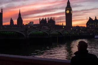 September priniesol spomalenie rastu cien v britskom maloobchode