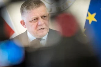 Slovnaft čelí riziku zníženia ziskov: hrozí český scenár aj osobitná daň za drahé palivá