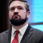 Spojenec amerického prezidenta opúšťa čelo FBI, vracia sa k rodine