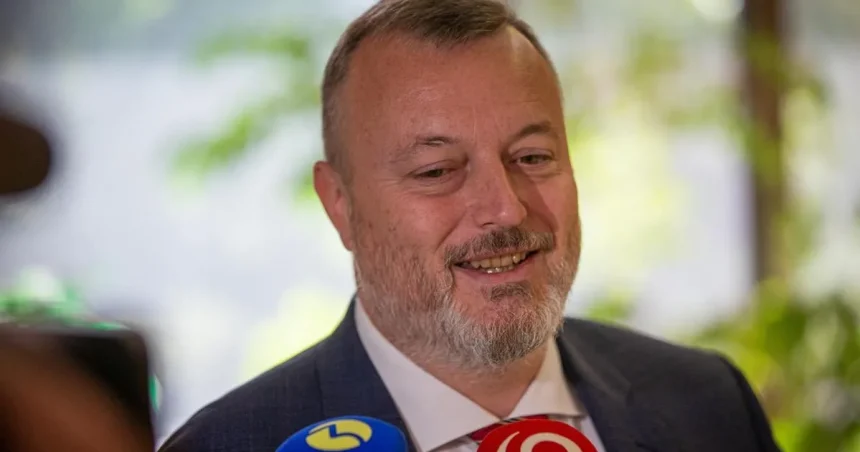 Spojenie Kollára so Sulíkom potvrdzuje správnosť odchodu zo Sme rodina, tvrdí Krajniak