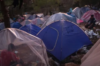 Spustenie pilotného tábora pre migrantov v Grécku