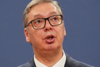 Srbský prezident Aleksandar Vučič rokoval o situácii v krajine