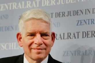 Strana Ľavica sa musí v Nemecku vysporiadať s vlastnou minulosťou