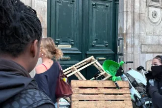 Študenti stredných škôl vo Francúzsku protestujú proti reforme