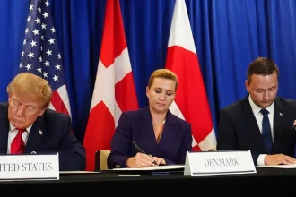 Trump a dánska premiérka Mette Frederiksenová