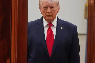 Trump odmietol iránsky návrh prímeria, po voľbách očakáva obnovenie útokov