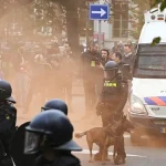 V Haagu sa polícia dostala do stretu s protestujúcimi
