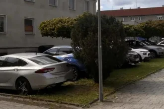 V Handlovej ubudnú parkovacie miesta, dopravu komplikujú investície