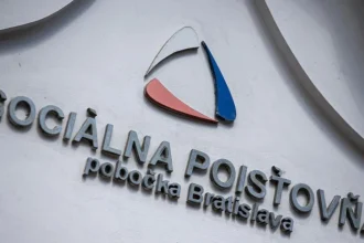 V prípade, že firma zastaví výplatu mzdy zamestnancovi