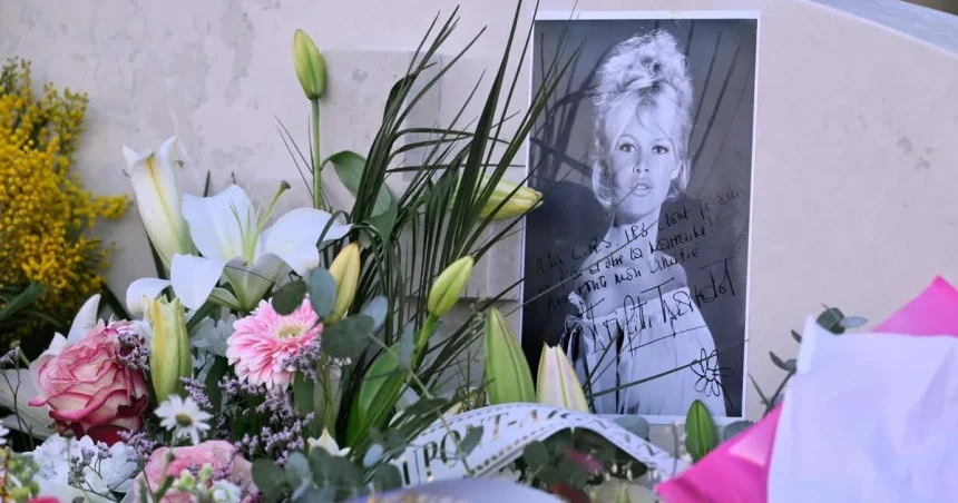 Vdovec Brigitte Bardotovej kritizuje dražbu jej osobných vecí: je to neúcta