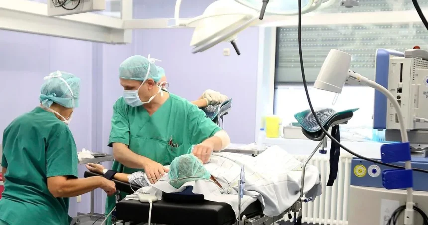 Vo Varšave zaviedli box na výdaj tabletiek na prerušenie tehotenstva