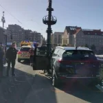 Vodič v Prahe nezvládol riadenie a zrazil dvoch chodcov