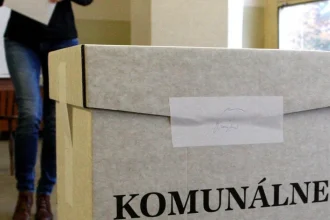 Volebný súboj v Košiciach je tesný, Trnka a Porvažník vyrovnaní
