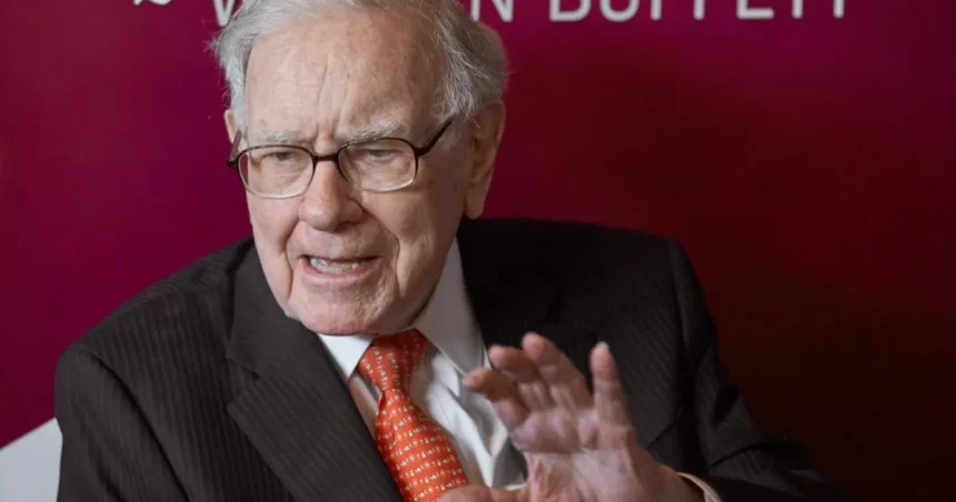 Warren Buffett po desaťročiach opúšťa čelo investičného impéria Berkshire Hathaway