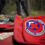 Záchranári pomáhali zranenému mužovi na ferrate