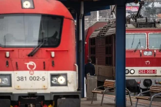 Zásah záchranárov narušil železničnú dopravu medzi Bratislavou a Trnavou