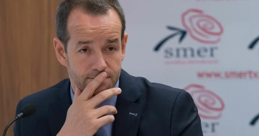Zo Smeru si požičal milióny majiteľ Zoznamu. Teraz naňho poslal exekútora