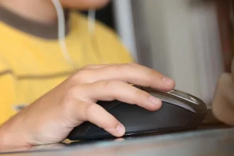 15-tisíc žiakov požiadalo o bezplatný pevný internet