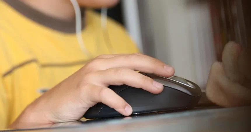 15-tisíc žiakov požiadalo o bezplatný pevný internet