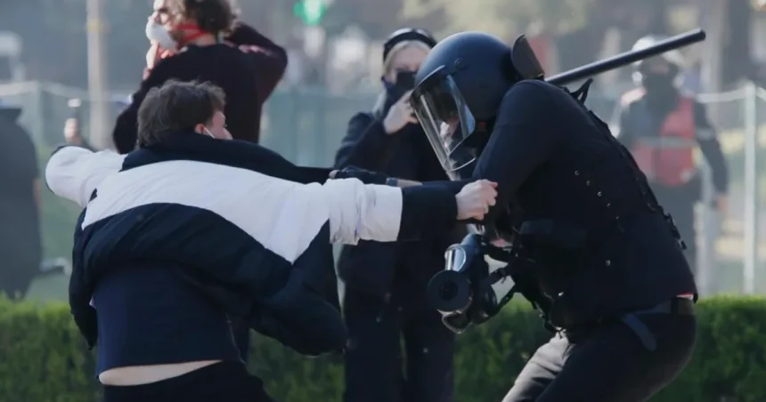 Albánsky premiér pripisuje násilné protesty zahraničným silám a hybridnej vojne.