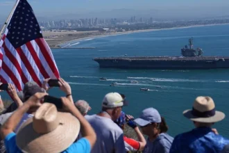 Americká lietadlová loď USS Abraham Lincoln