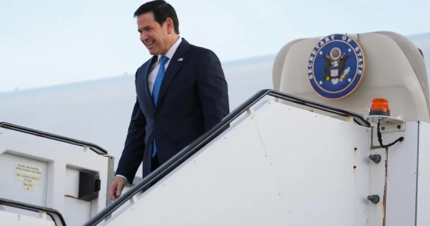 Americký minister zahraničných vecí Marco Rubio vedie delegáciu