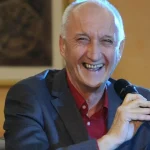 Banáš vydal knihu rozhovorov s Lasicom. Môjho otca strhol do bahna, reaguje Lasicová