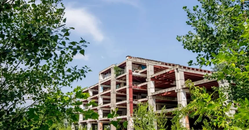 Blíži sa termín búrania, ktorý treba dodržať