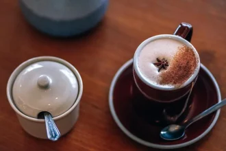 Chai latte za päť eur a viac, ceny v kaviarňach rastú