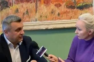 Danko prezradil, že SNS platila Mimi Šramovú. Sťažuje sa na úplatnú dezinfoscénu
