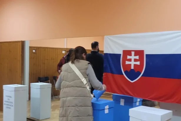 Dlhoroční poslanci končia, v zastupiteľstve zasadne sedem nezávislých