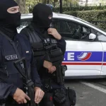 Francúzske mestá zaviedli nočný zákaz vychádzania, platí aj v častiach Paríža