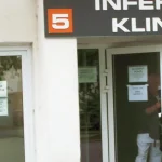 Infekční pacienti na úteku: karanténu ignorovali, chodili po meste
