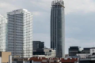 Má 22 rokov a tri luxusné byty. Stopy čínskej práčky vedú do bratislavského downtownu
