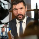Minister Takáč pricestoval do Bratislavy