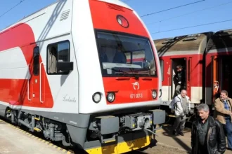 Ministerstvo pripravuje sprísnenie trestov za útoky na vlakvedúcich a rušňovodičov