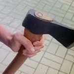 Muž so sekerou sa vyhrážal pred školou. Žilinka dal preskúmať postup polície