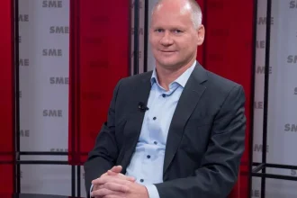 Pástor: Amerika rastie, Európa zaostáva, rozdiel sa mení na priepasť