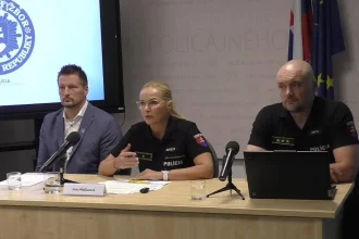 Po útoku v Staškove obnovili výučbu na školách