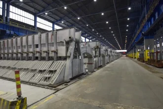 Priemyselná aktivita v eurozóne v septembri rástla najrýchlejšie od mája 2022