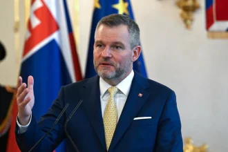 Seniori si zaslúžia úctu a nesmú byť predmetom politického súboja