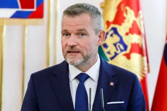 Slovensko musí podľa prezidenta bojovať v EÚ za zachovanie práva veta